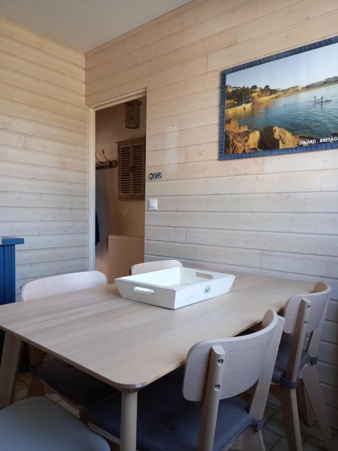 Appartement Sous Les Toits De Saint-Enogat à Dinard Extérieur photo